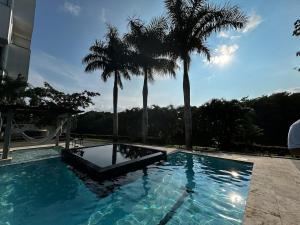 Vistas al rio con club de playa y garage