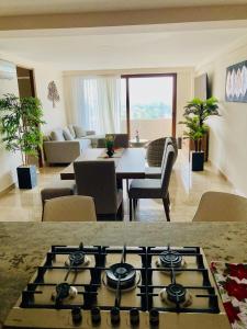 Family Sea View 3 TVs Pool Gym