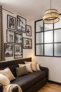 C Cozy Batignolles Apt, Metro Right at Your Doorstep