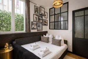 C Cozy Batignolles Apt, Metro Right at Your Doorstep