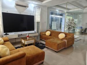 Lana Homestay Indoor pool with jacuzzi