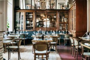 Hotel Signature Suites Near IGI Airport