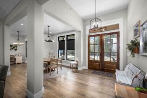 River Access Firepit BBQ Sleeps 12