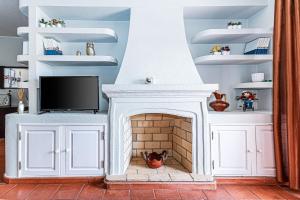 5-minute walk to Aveiros Beach