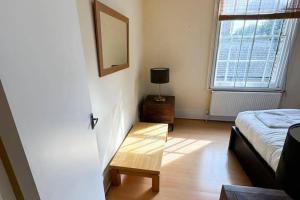 Spacious and bright flat in Stockwell