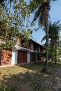 Casa de 3 andares para 11 hospedes, com piscina