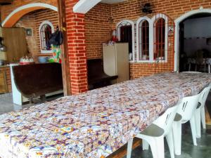 Sobrado espaçoso 300mts da praia