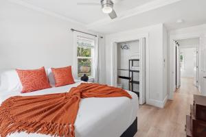 Charming 3 Bed Sarasota Home - Sleeps up to 10