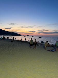 1 BDR 5 Swimming Pool Entire Condo 5 Mins Walk To Naiyang Beach