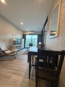 1 BDR 5 Swimming Pool Entire Apt Complex 5 Mins WALK To Naiyang Beach