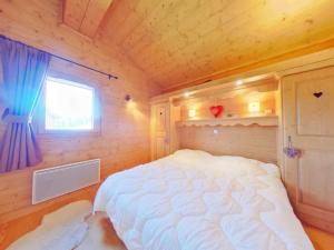 Duplex 4 pièces avec piscine intérieure, parking, 8 pers, proche Les Saisies - FR-1-594-303