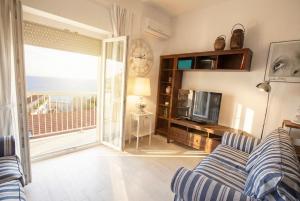 Attico Cerasella con incredibile vista mare in pieno centro e posto auto