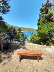 A tiny sea home in the wilderness