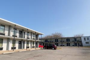 Motel 6 Sherman, TX