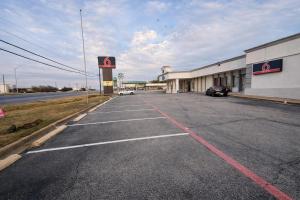 Motel 6 Sherman, TX