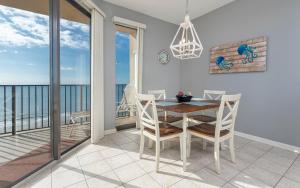 Phoenix V 1202 condo