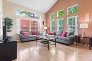 The Beauty at Emerald Island