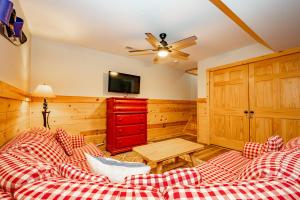 Whitewater Lodge by Railey Vacations