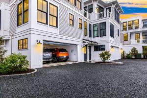 Modern East End 2-BR Home - Steps from the Beach