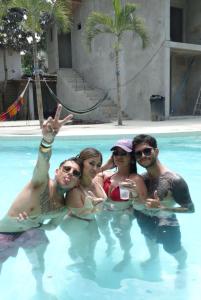 Paradise Project Hostal