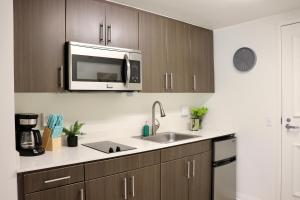 Promenade Studio Free Parking