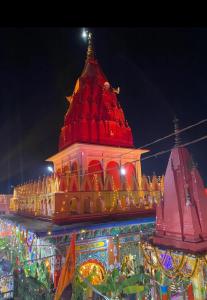 AANANDA KUTIR PALACE-800 meter from SHREE RAM TEMPLE