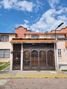 Hospedaje corporativo mercado libre, 3 rios