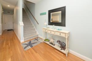 Ocean Quarters A - River To Sea