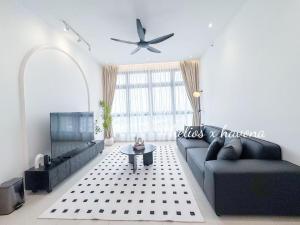 Paradigm 3BR Chic Designer byHS