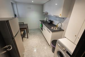 Triumphal Arch Flat & Parking