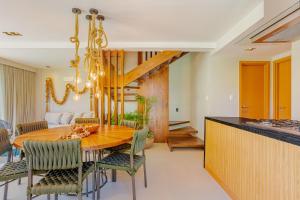 PF134 Casa Alto Padrão 4 Quartos 400M da praia!