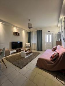 John & Jo Apartment!