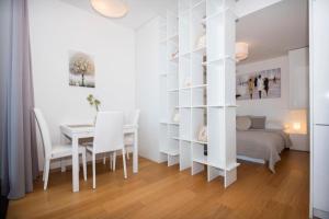 Luxury Skyline 1BDRM Apartment 29th, 28th Floor Bratislava