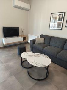 IRIS Volos apartment with private parking