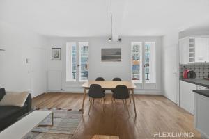 Spacious one-bedroom apartment just 1 minute walk from Montparnasse train