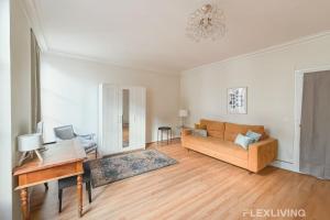 Room in 3-Bedroom Apartment in the Heart of Paris Cultural