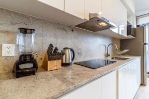 Two-level apartment with a view in Chapultepec