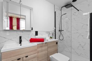 Spacious and Central city apartment