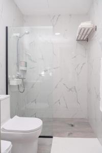 Chic Tropical Escape near Downtown