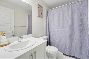 Luxury brand new 1 Bedroom Townhome