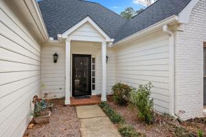 Near Marietta Sq • Grill • Patio • Workspace