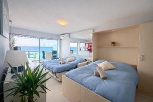 Beautiful beachfront apartment