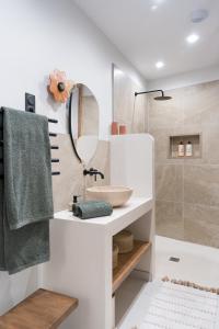 LEscale - Une parenthèse en duo