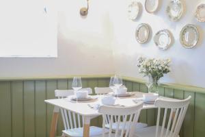 Abbey Cottages- Red Kite Lodge