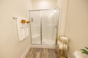 AllStar Luxury Home LLC II