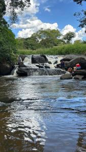 Refúgio na montanha com piscina em Extrema