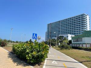 Lovely Suite steps away from the airport and beach