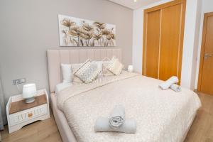 High standing apartment & swimming pool