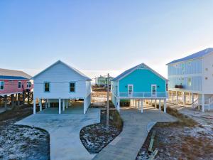 Ellie Fish 1 & 2 - 2 4 BR Homes - Sleeps 24 - Prickett Properties