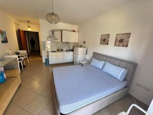 Piazza center studio